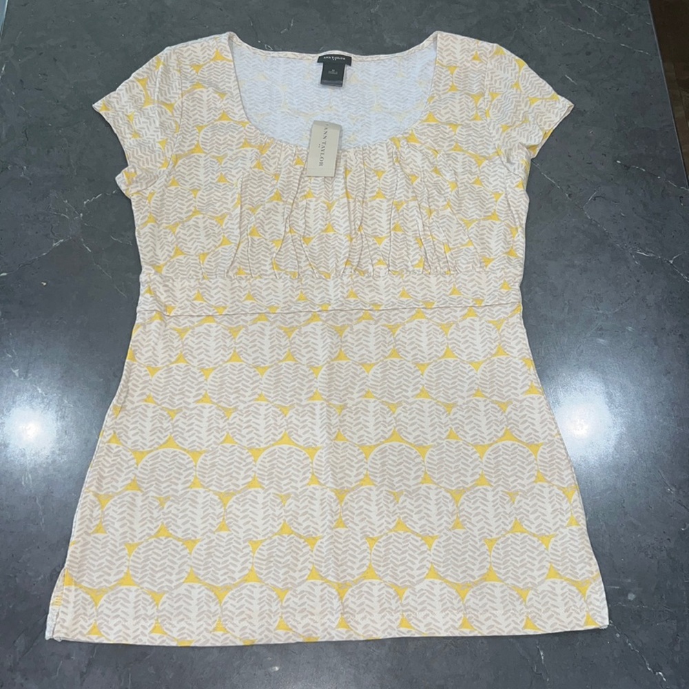 Ann Taylor Top -medium